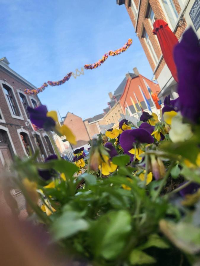 Loogiez Aparthotel Tongeren Exteriör bild