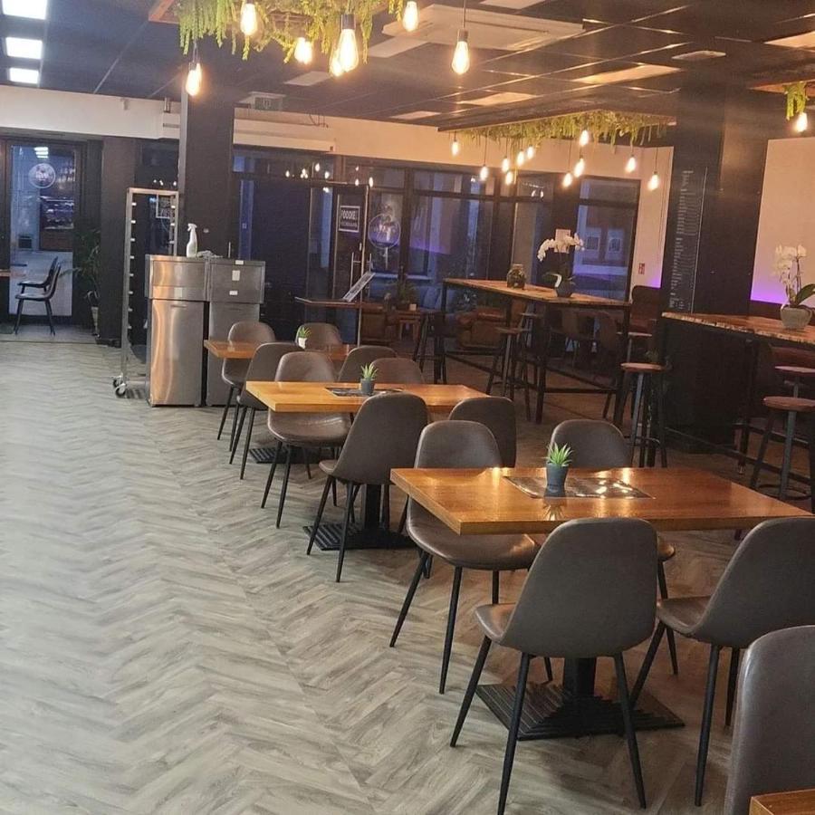 Loogiez Aparthotel Tongeren Exteriör bild